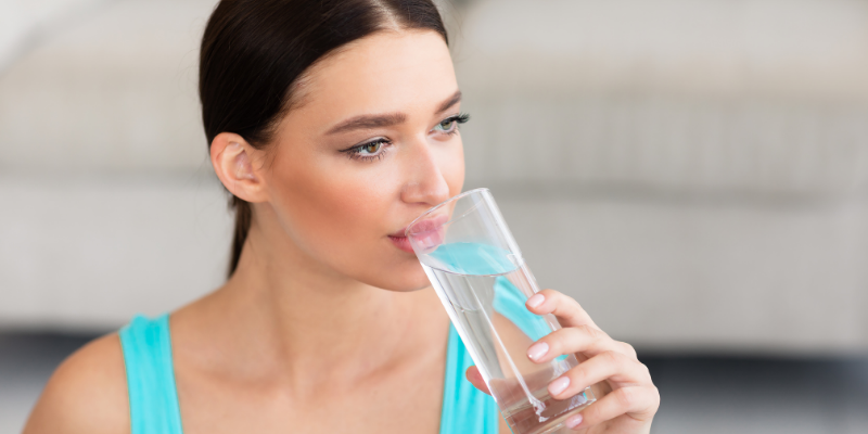 How-Drinking-Water-Helps-You-To-Lose-Weight