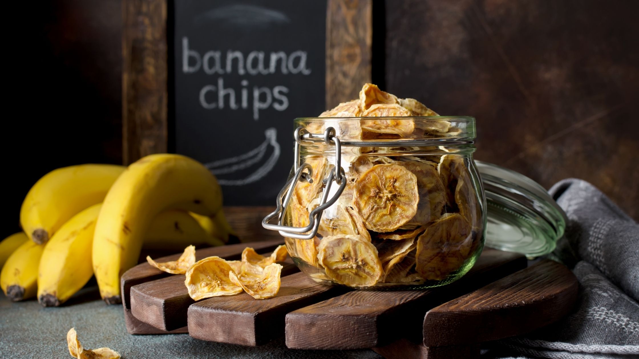 Homemade banana chips 